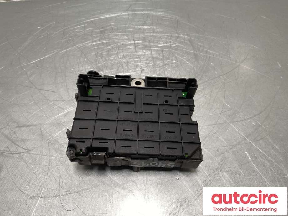 Sikringsboks motorrom til Peugeot 307 2001-2004 (Fase 1) (9650663880|6500Y1|)