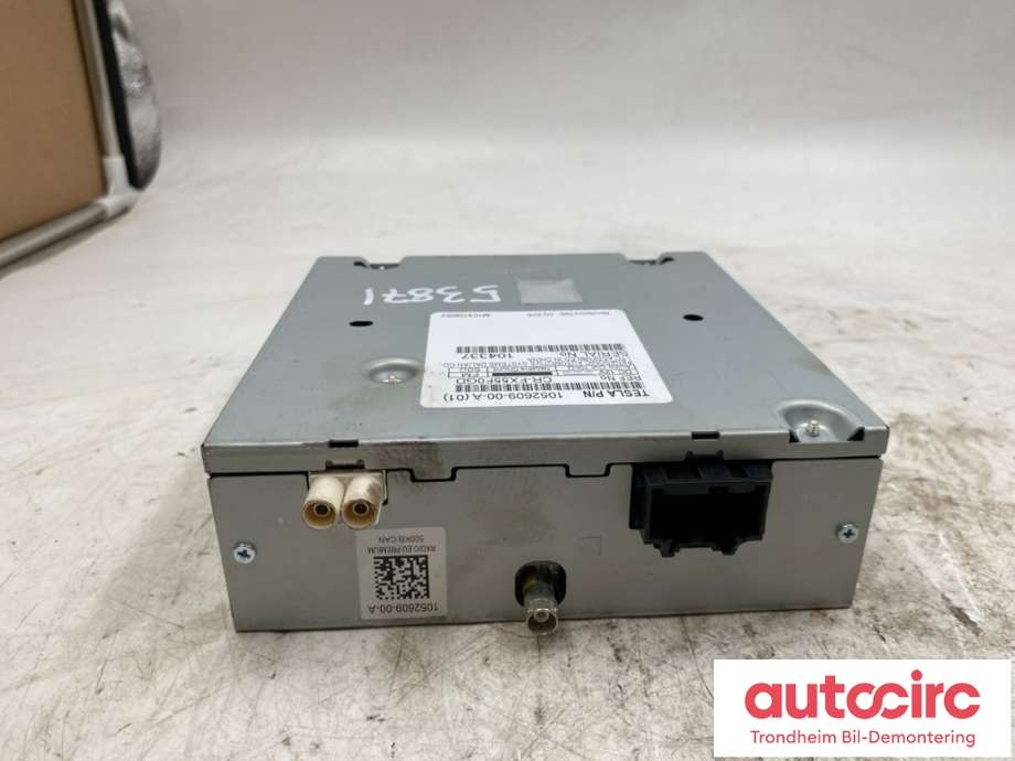 Bilstereo diverse til Tesla Model X 2016-->> (1052609-00-A|)
