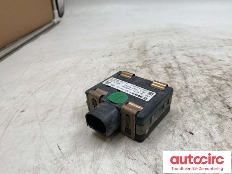 Sensor radar til Tesla Model X 2016-->>  (BOSCH|1057551-00-B|0203300565|)