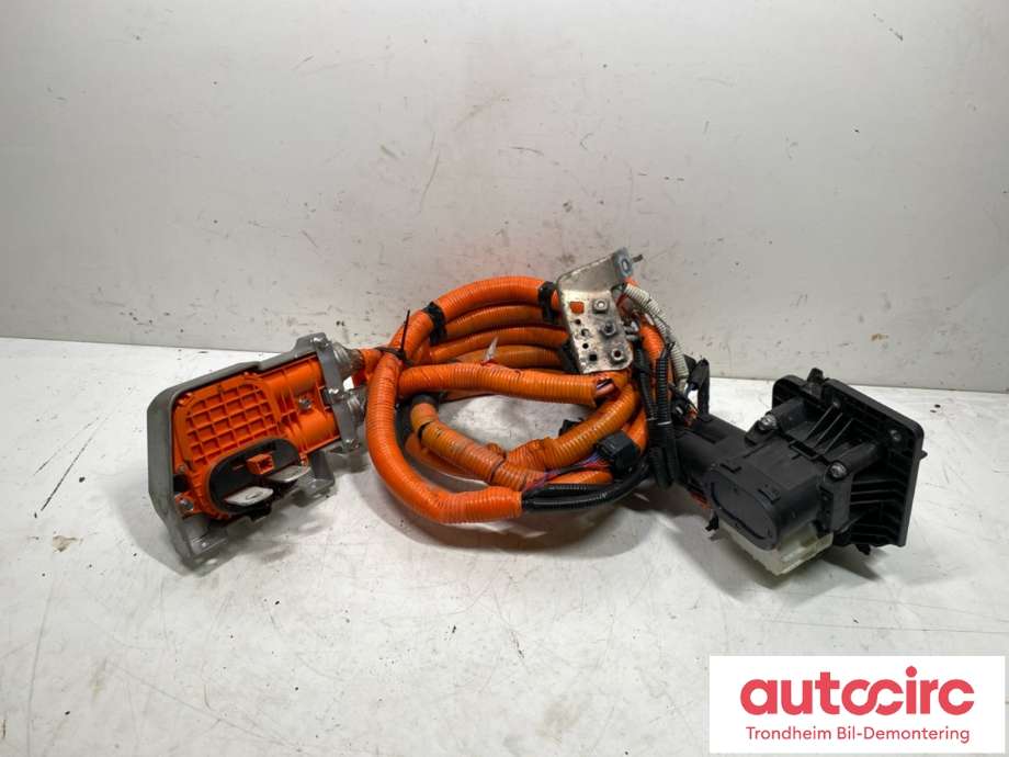 Batterilader inntak/luke til Toyota bZ4X 2022-->> (G908242031|G908242030|)