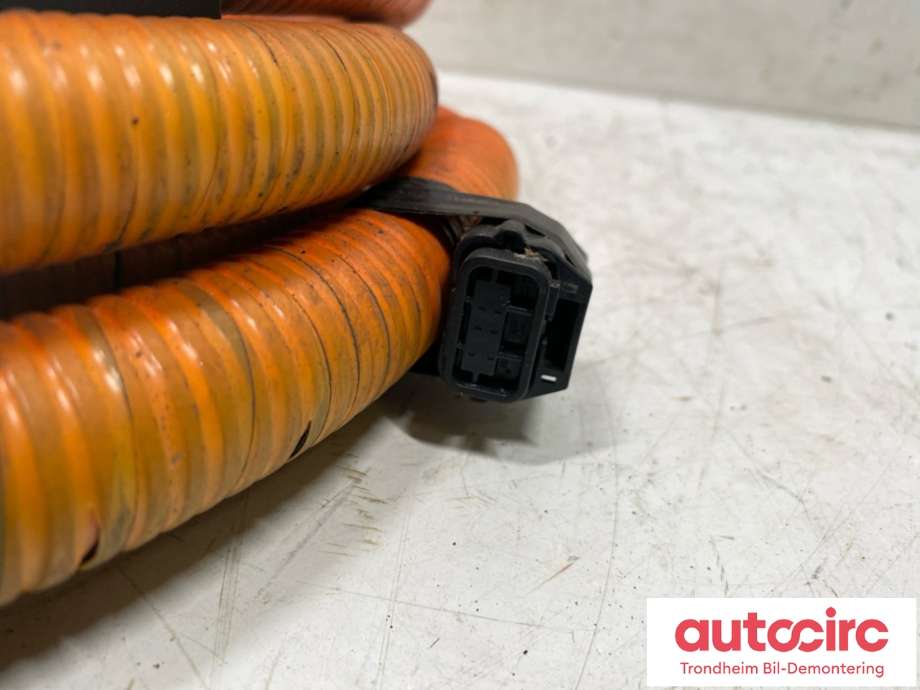 Batterilader inntak/luke til Toyota bZ4X 2022-->> (G908242031|G908242030|)