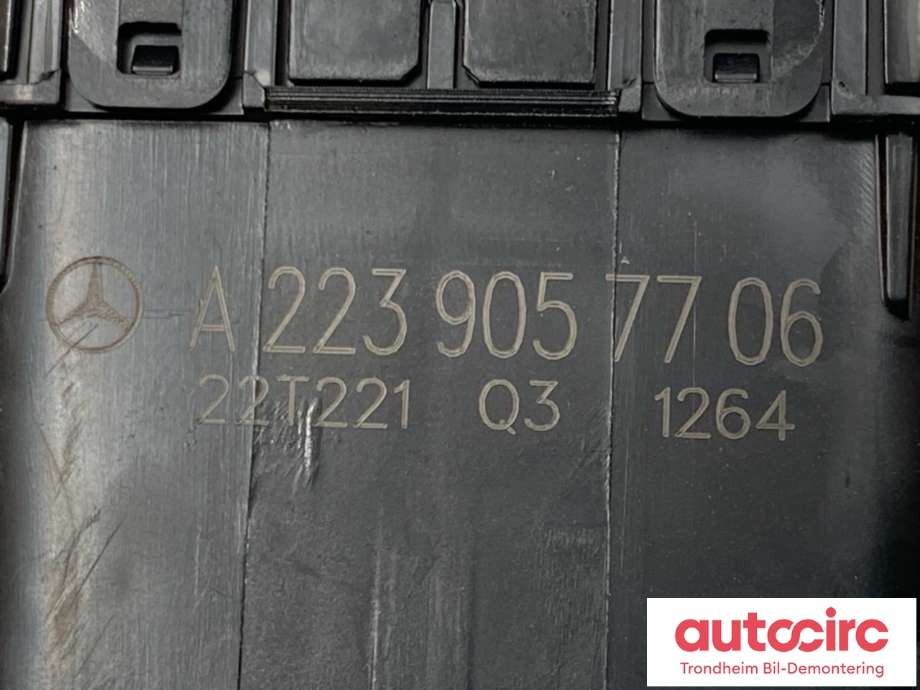 Bryter elektrisk håndbrekk/parkbrems til Mercedes EQS SUV 2022-->> (X296) (X296) (A2239057706|A 223 905 77 06  9J32|)