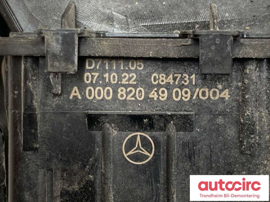Spylertank foran til Mercedes EQS SUV 2022-->> (X296) (X296) (A 296 880 28 01|)