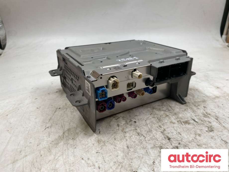 Bilstereo navigasjon til Mercedes EQS SUV 2022-->> (X296) (X296) (A2969005412|A 297 900 25 21|A2979002726)