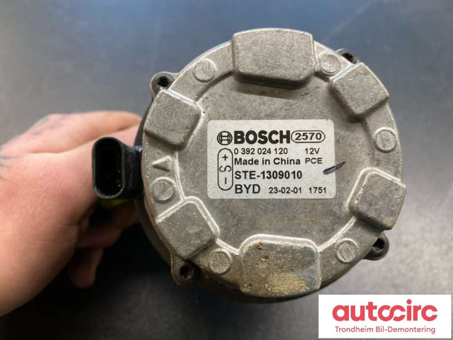Vannpumpe elektrisk til BYD Tang 2020-->>  (BOSCH|STE-1309010|0392024120|)