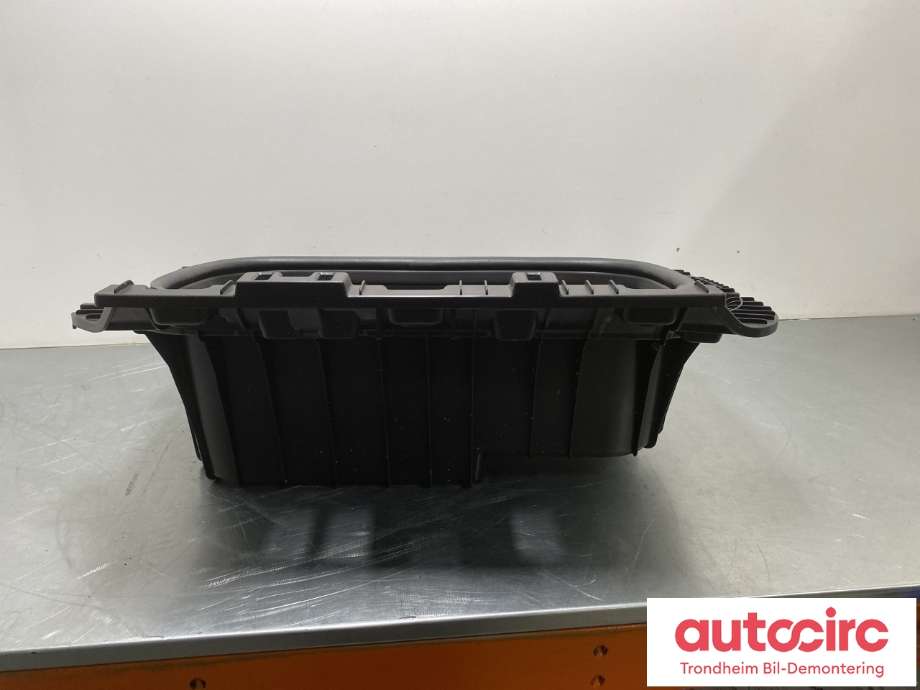 Panserrom deksel (Frunk Cover) til Kia EV3 2025-->> (86710EV000|)