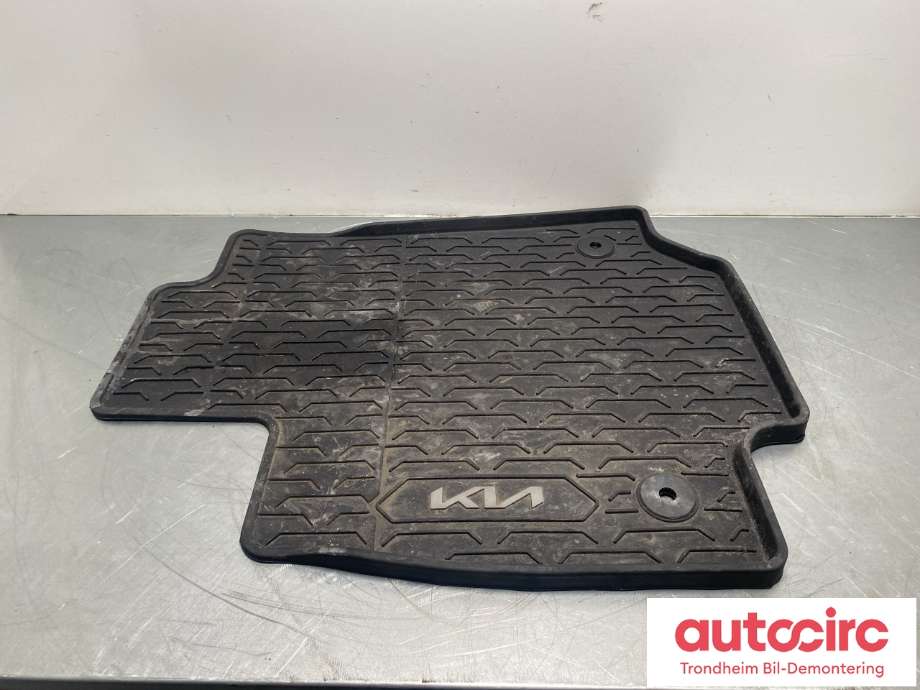 Gulvmatte sett til Kia EV3 2025-->>  (NO PART ID|)