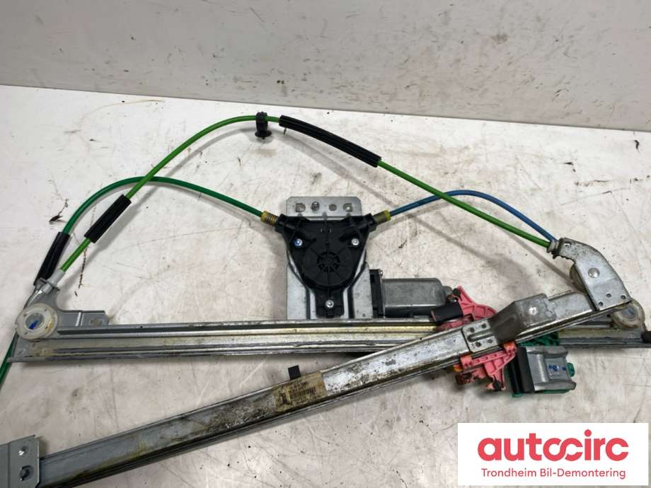 Ruteheis venstre foran til Citroën Jumpy 2007-2016 (Type II)  (9221 HG|16 199 915 80|)