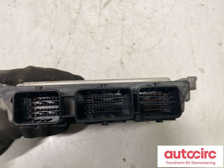Styreenhet motor til Peugeot Partner 2008-2015 (Type II, Fase 1)  (1943 J3|16 776 155 80|1943 J4)