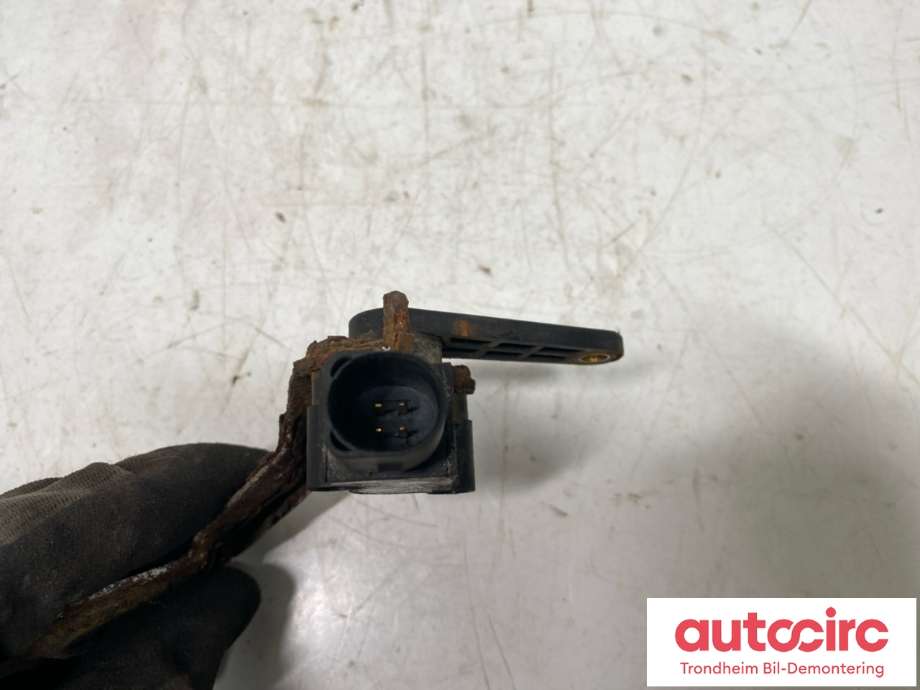 Sensor nivå, venstre bak til Audi A4, Allroad 2009-2016 (Type I) (B8) (B8) (8K0 941 309 F|)