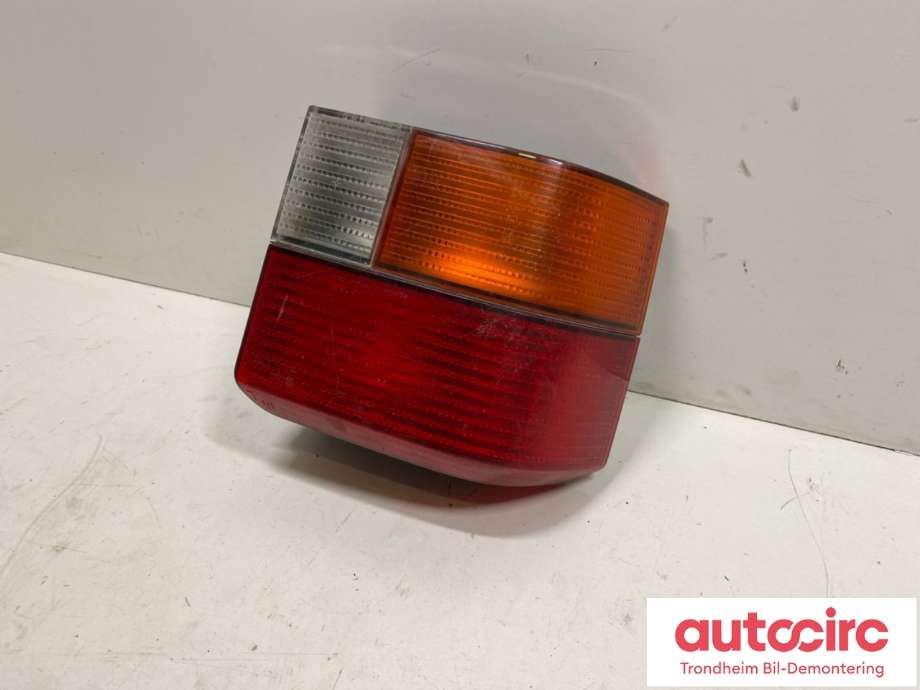 Baklykt venstre til VW Transporter / Caravelle 1990-2003 (T4) (T4) (701 945 095|)