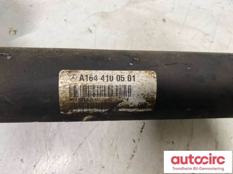 Mellomaksel fremre til Mercedes ML 2005-2011 (W164) (W164) (A 164 410 0501|)