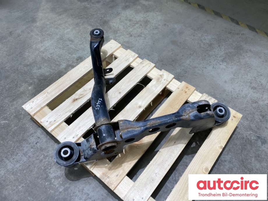 Travers bak til VW Transporter / Caravelle 2015-2019 (T6) (T6) (7E0 599 421 A|)