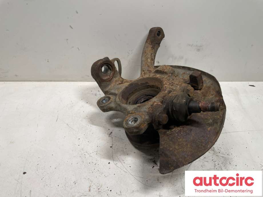 Hjulspindel høyre foran til VW Transporter / Caravelle 1990-2003 (T4) (T4) (7D0 407 258 A|)