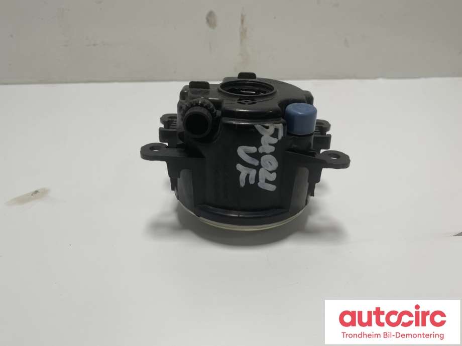 Tåkelykt venstre foran til Land Rover Discovery 2009-2017 (Type IV) (LR057400|6H5215K201AB|)
