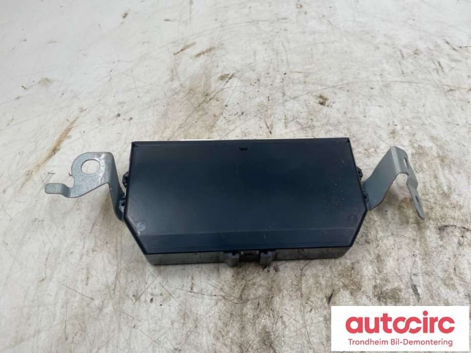 Styreenhet elektrisk bakluke til Toyota RAV4 2013-2015 (Type IV, Fase 1)  (8922242033|)