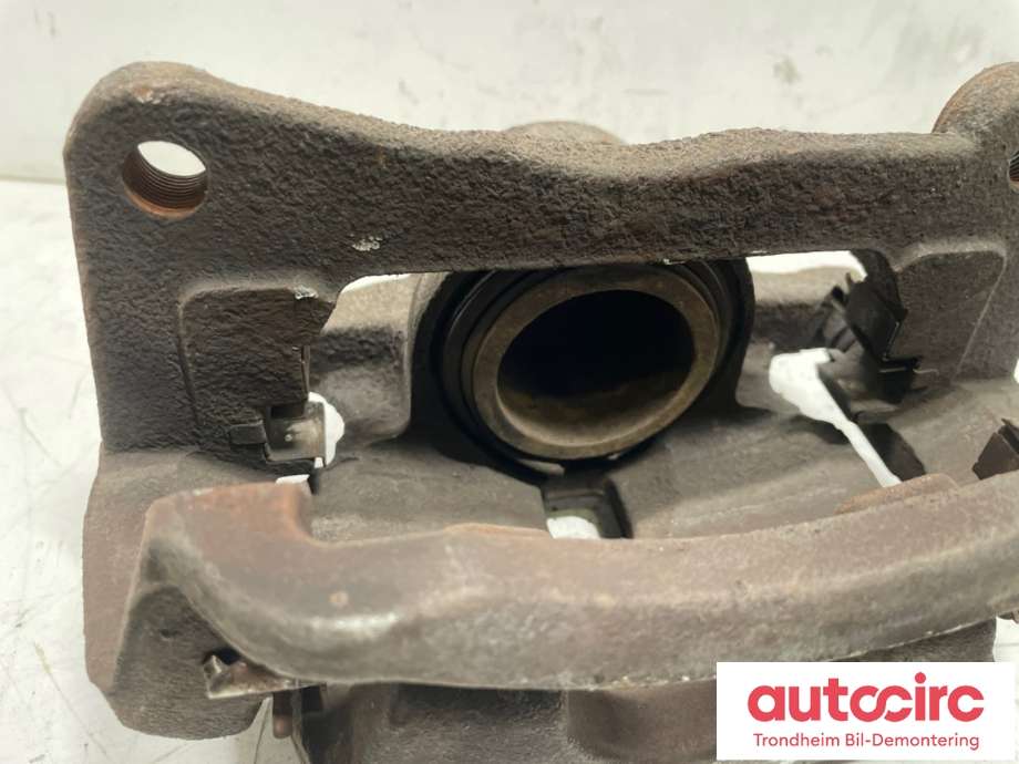 Bremsecaliper høyre foran til Mazda 6 2013-2015 (Type III, Fase 1) (GHY93398Z|)