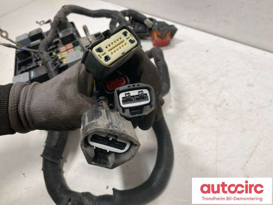 Sikringsboks motorrom til Ford Transit Custom 2013-2023 (Type I) (BK2T-9K499-ABF||2348780| 2198982)