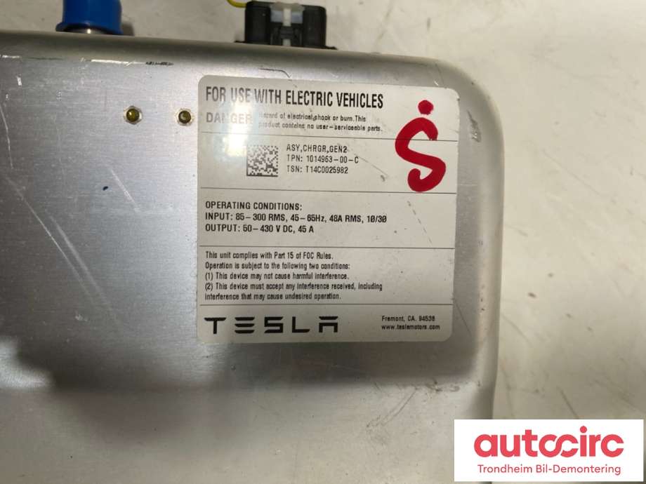 Batterilader (OBC - On Board Charger) til Tesla Model S 2013-2016 (Fase 1)  (1014963-00-C|1020451-00-C|1014963-00-E|1014963-00-F|1014963-00-G|1014963-00-J|1014963-00-K|1014963-00-L|1014963-03-A|1014963-04-A|1014963-06-A|1014963-99-K)