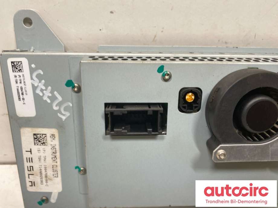 Instrumentpanel til Tesla Model S 2013-2016 (Fase 1)  (1004788-00-C|1004788-00-D|1004788-00-E| 1039357-00-D| 1039357-00-F)
