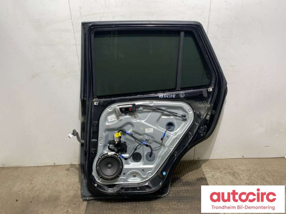 Dør høyre bak til Hyundai Santa Fe 2006-2009 (Type II, Fase 1) (77004 2B030|)