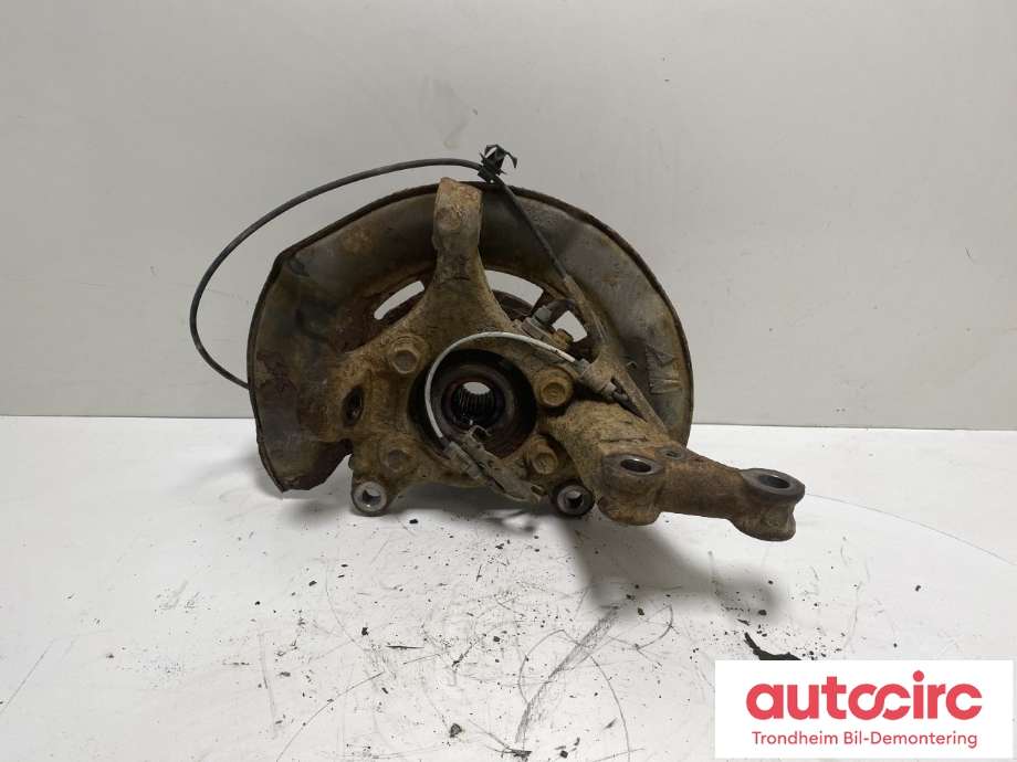 Hjulspindel høyre foran til Mercedes 190 1984-1993 (W201) (W201) (BENSIN/AUTOMAT|A 201 330 21 20|)