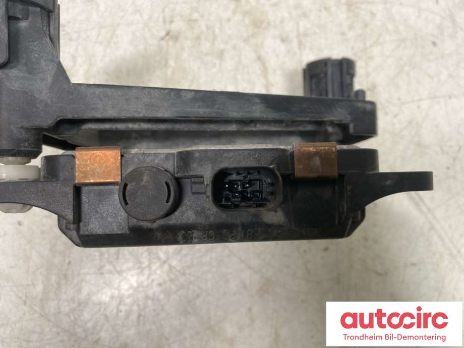 Sensor radar til Peugeot 5008 2010-2017 (Type I)  (HELLA|9673046780|6590PG|1611175180)