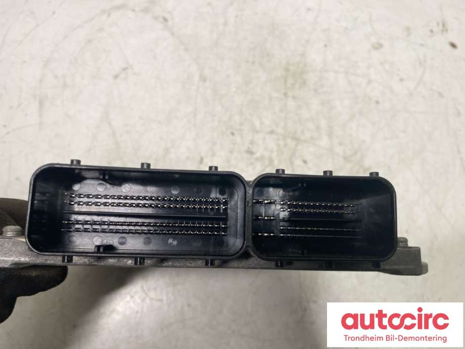 Styreenhet motor til Subaru Legacy 2009-2015  (DENSO|22611AP841|275800-9843|)