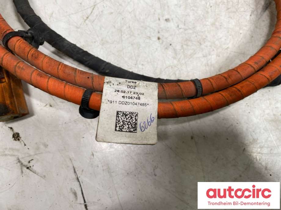 Batterilader inntak/luke til Audi A3 2016-2020 (Type III, Fase 2)  (MENNEKES / DELPHI|8V0 971 509 H|)