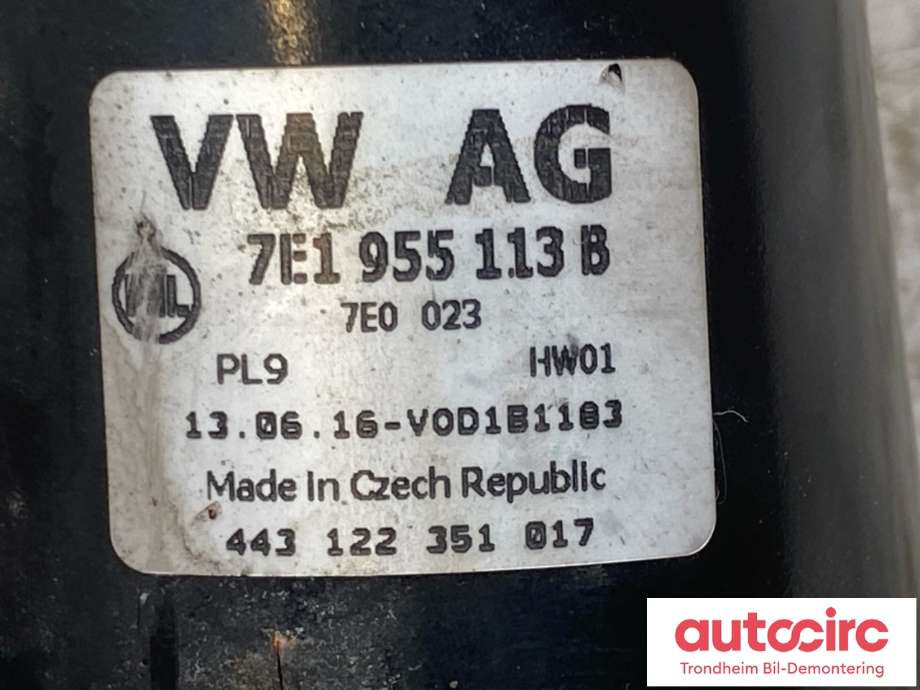Viskermotor frontrute til VW Transporter / Caravelle 2015-2019 (T6) (T6) (7E1955113B|7E1 955 113 D|7E1 955 113 G)
