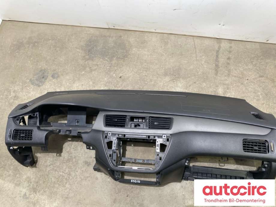 Dashbord til Mitsubishi Lancer 2003-2007  (MR633550|)