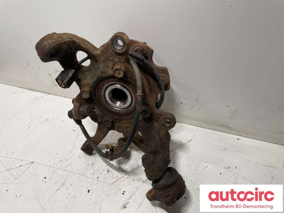 Hjulspindel venstre foran til Mitsubishi Pajero 2000-2006 (Type III)  (MR374501|)