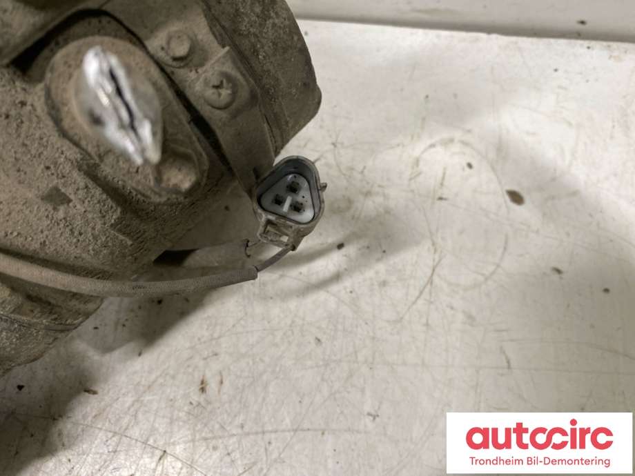 Aircondition kompressor til Toyota RAV4 2000-2006 (Type II)  (DENSO|8832042110|88310-44140|)