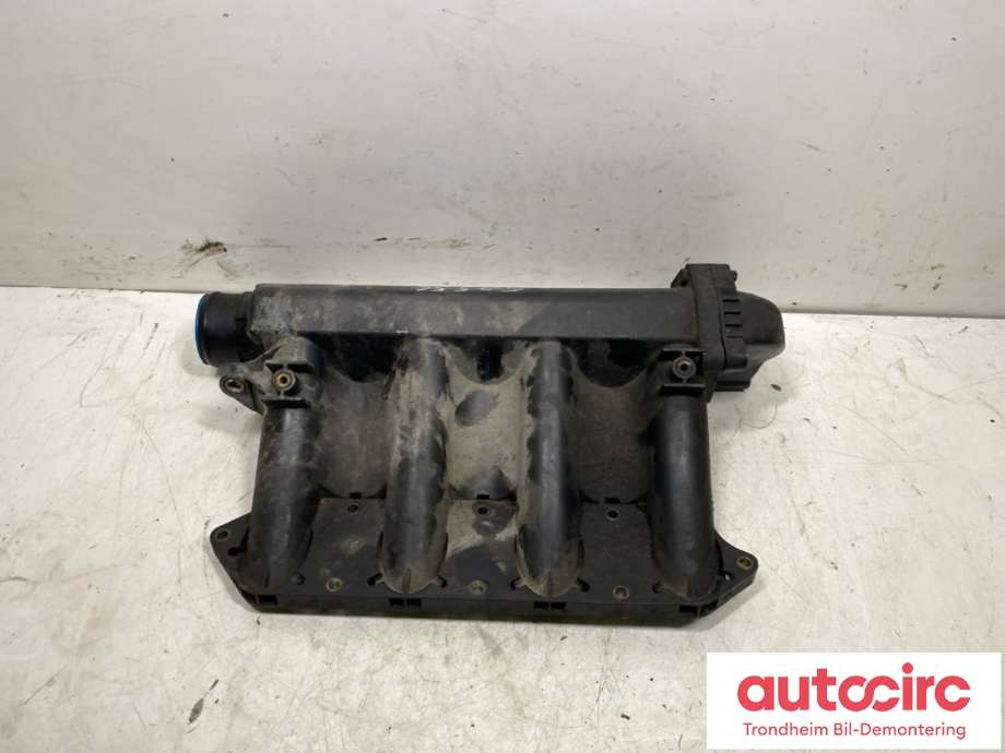 Manifold innsug til Mercedes Sprinter 1995-2006 (903) (903) (A 611 098 04 07|A 611 098 20 07|)