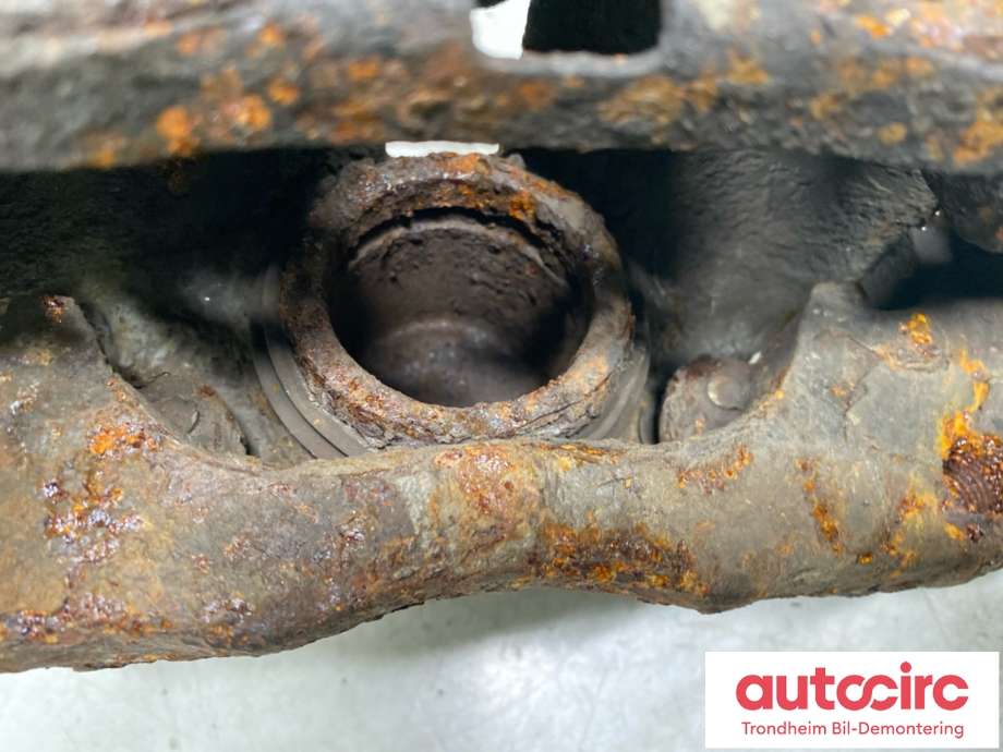 Bremsecaliper venstre foran til Mercedes Sprinter 1995-2006 (903) (903) (A 002 420 61 83|A 000 421 04 06|)