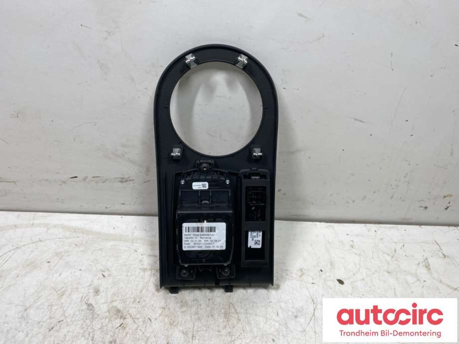 Bilstereo navigasjon betjeningspanel til BMW i3 2013-2022  (6582 9490067-01|65825A3B1E4|)