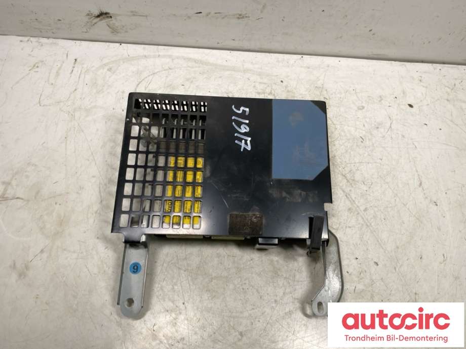 Bilstereo forsterker til Toyota Land Cruiser 120 2002-2009 (8628060291|8610060131|)