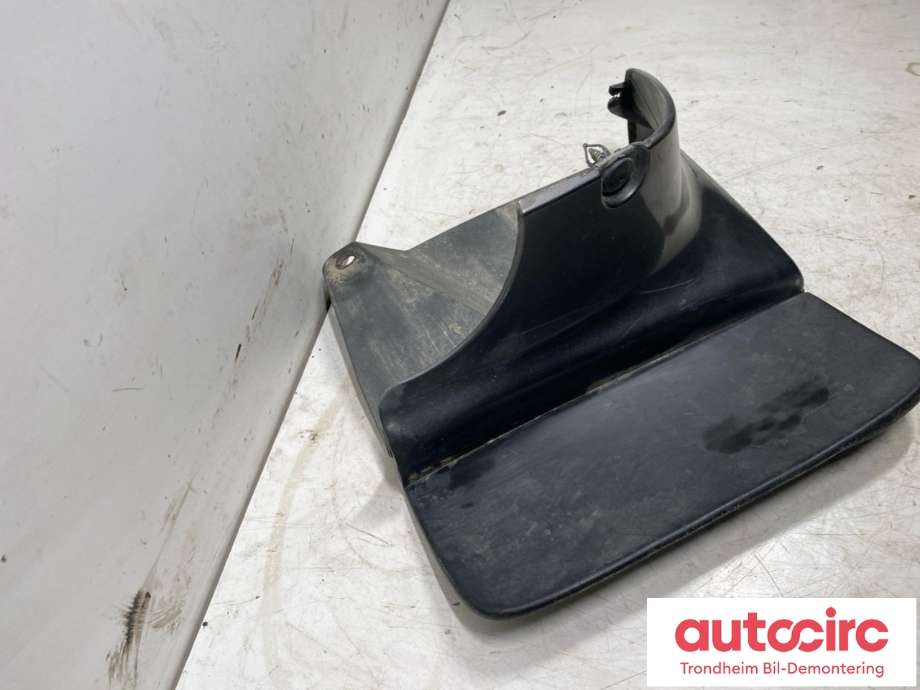 Skvettlapp til Toyota Land Cruiser 120 2002-2009 (HØYRE BAK|7662560160|)