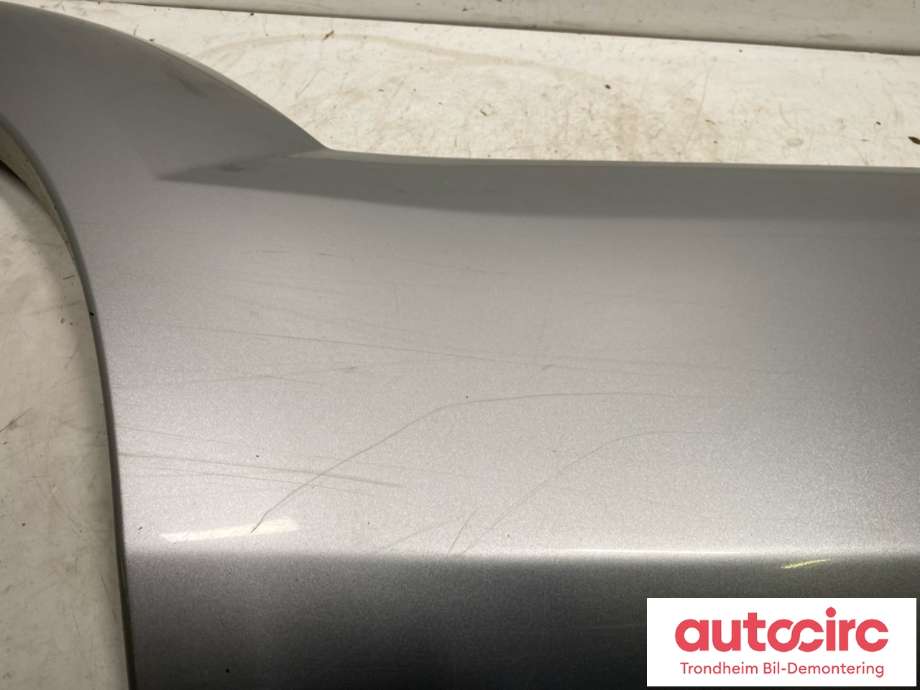 Hjulbuelist høyre bak til Toyota Land Cruiser 120 2002-2009 (7574160201B0|7574160201|)
