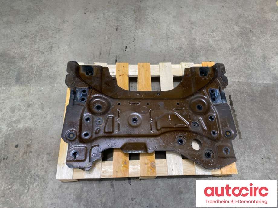 Travers foran hoved til Peugeot e-3008 2023-->>  (NO PART ID|)