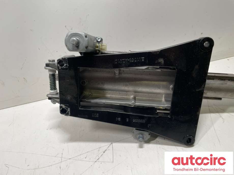 Rattaksel til Tesla Model S 2016-2021 (Fase 2)  (1027811-00-F|1027811-00-E|)