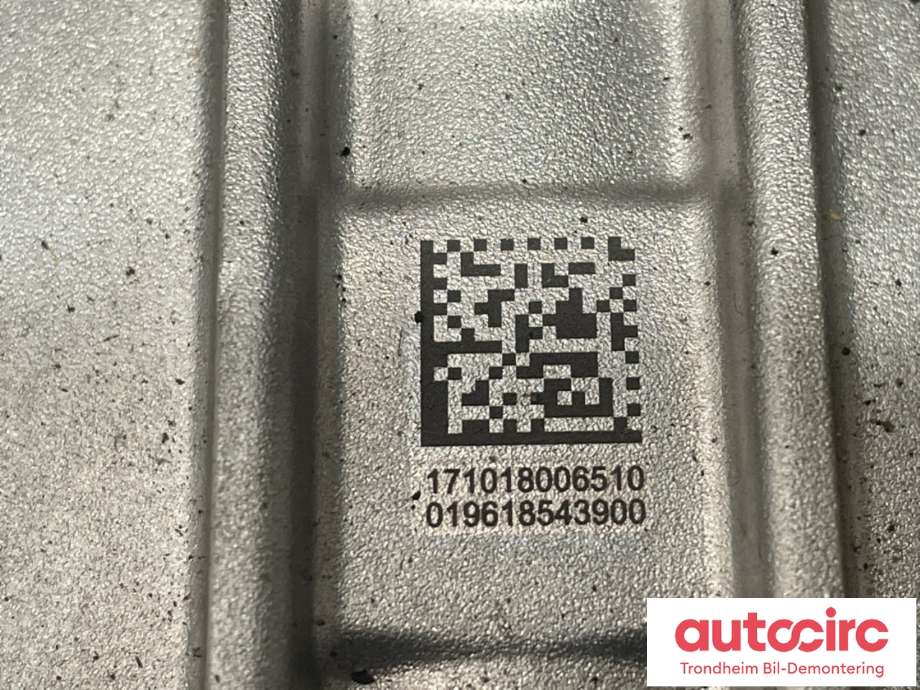 Rattaksel til Tesla Model S 2016-2021 (Fase 2)  (1027811-00-F|1027811-00-E|)