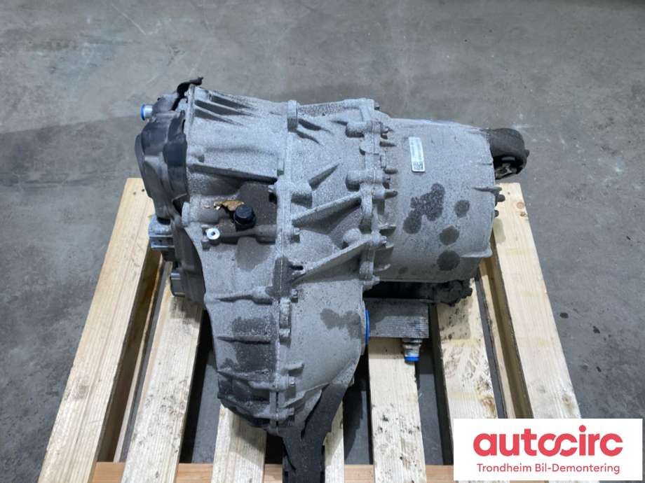 Motor elbil bak til Tesla Model Y 2021-2024 (Type I)  (1665000-DE-L S|1665000-D1-L|)