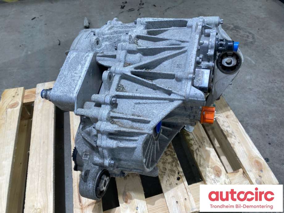 Motor elbil foran til Tesla Model Y 2021-2024 (Type I)  (1120960-20-G|1120960-DE-J|1672097-00-A| 1672097-00-B| 1672097-01-A)