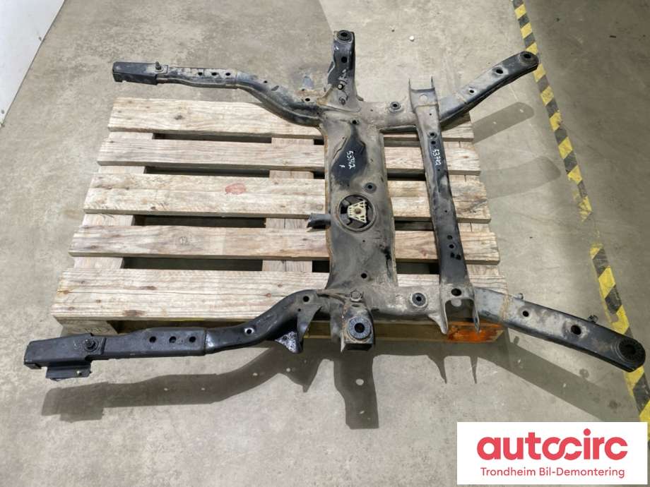 Travers foran hoved til VW Crafter 2016-->> (Type II) (...|65.41501-0003|65415010003|)