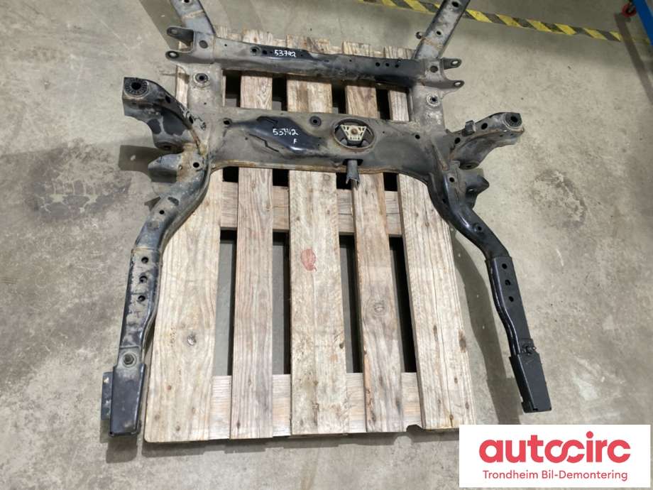 Travers foran hoved til VW Crafter 2016-->> (Type II) (...|65.41501-0003|65415010003|)
