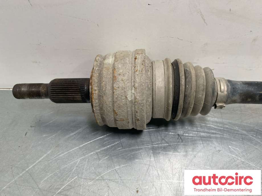 Drivaksel venstre bak, diesel/manuell til VW Transporter / Caravelle 2009-2015 (Fase 2) (T5) (T5) (7E0 501 201 B|7E0 501 201 C|7E0 501 201 CX)