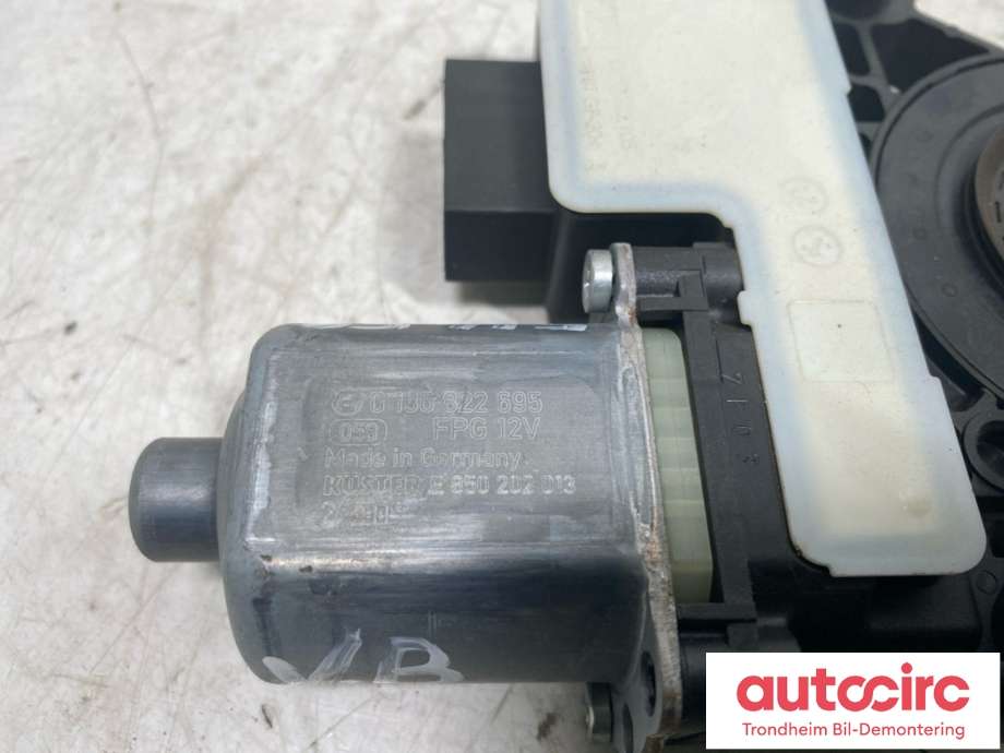 Ruteheis, kun motor, venstre bak til VW ID.3 2020-->> (5Q0 959 407 D|)