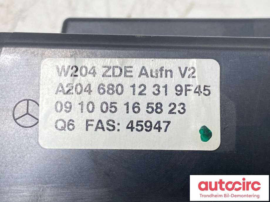 Multimedia display (MCU - Media Controller Unit) til Mercedes C-Klasse 2007-2011 (Fase 1) (W204) (W204) (A 204 820 54 97|)