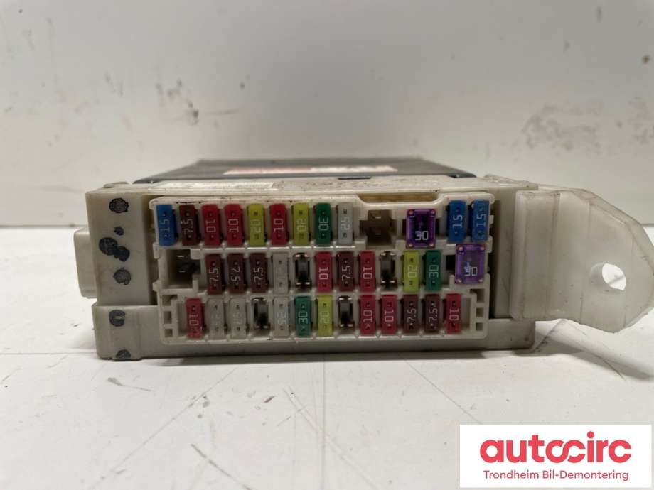 Styreenhet comfort (BCM) til Toyota Land Cruiser 150 2010-2013 (Fase 1) (DENSO|89221-60140|238000-2413|)